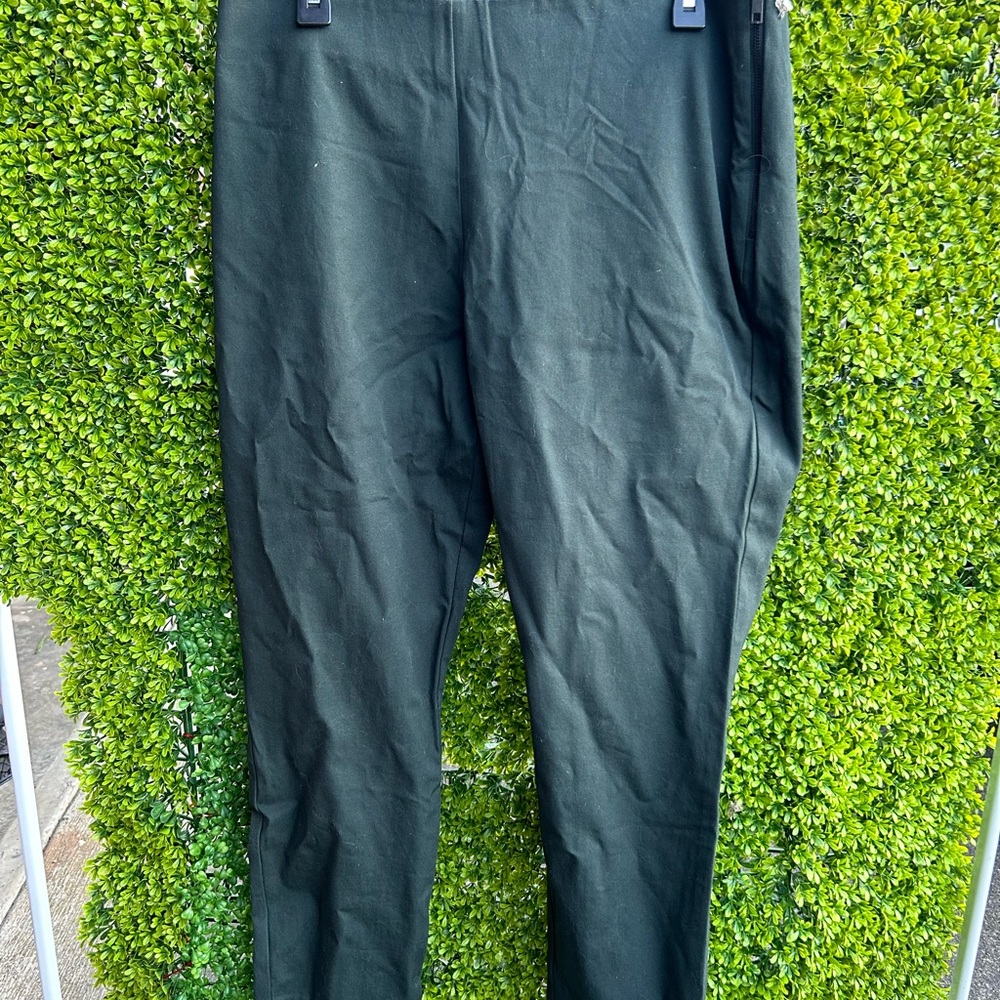 Woman’s Green slacks